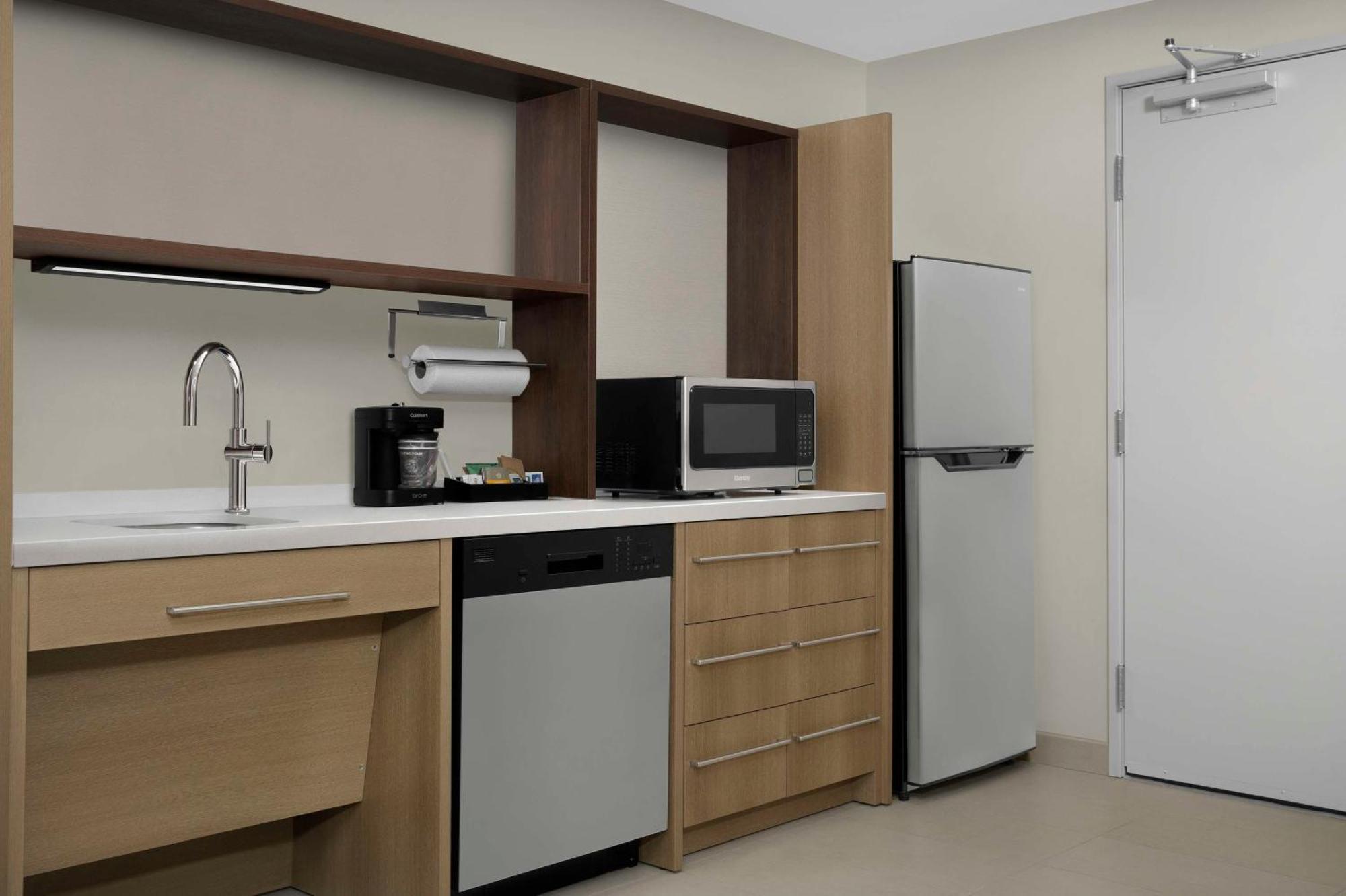 Home2 Suites By Hilton פוקיפסי מראה חיצוני תמונה